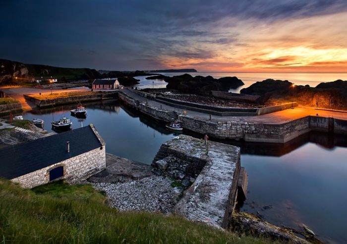 Lordsport: Port Ballintoy, Irlandia Północna.