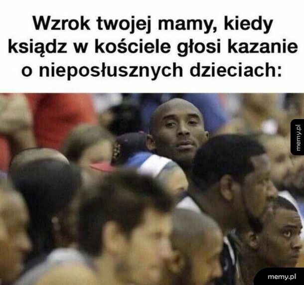 Nie wiem czemu na mnie patrzy bo nie słuchałem