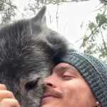 Tylko mężczyzna i jego wielki, puszysty przyjaciel