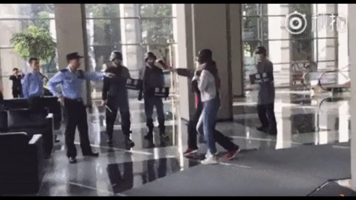 Nie każdy bohater nosi pelerynę