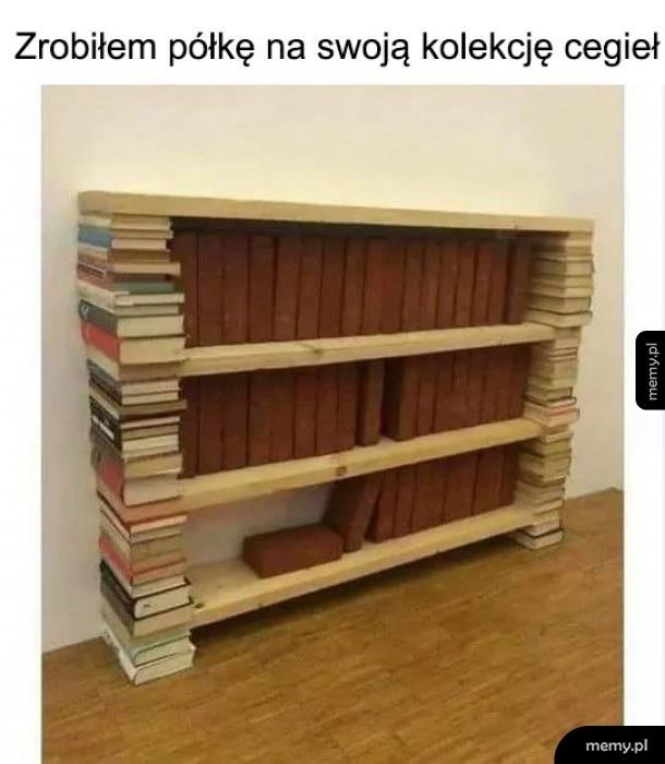 Półka na cegły z książek