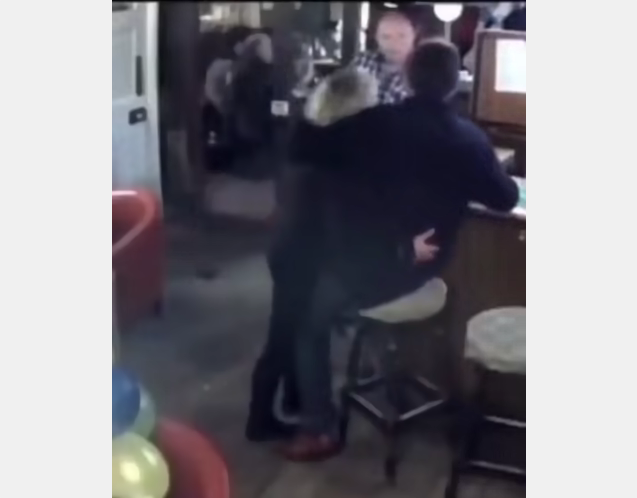 Nie każdy bohater nosi pelerynę