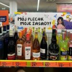 Pobrzękujący plecak